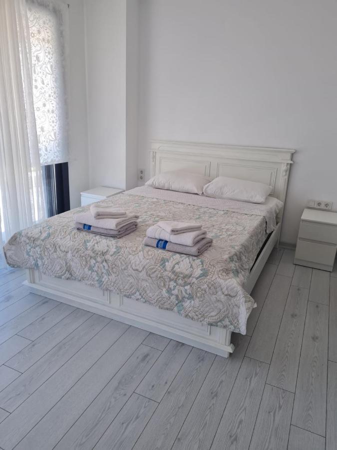 De-Lale Villa Кешме Экстерьер фото