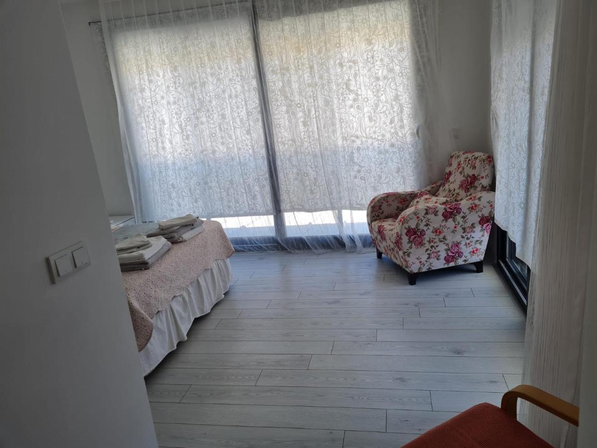 De-Lale Villa Кешме Экстерьер фото